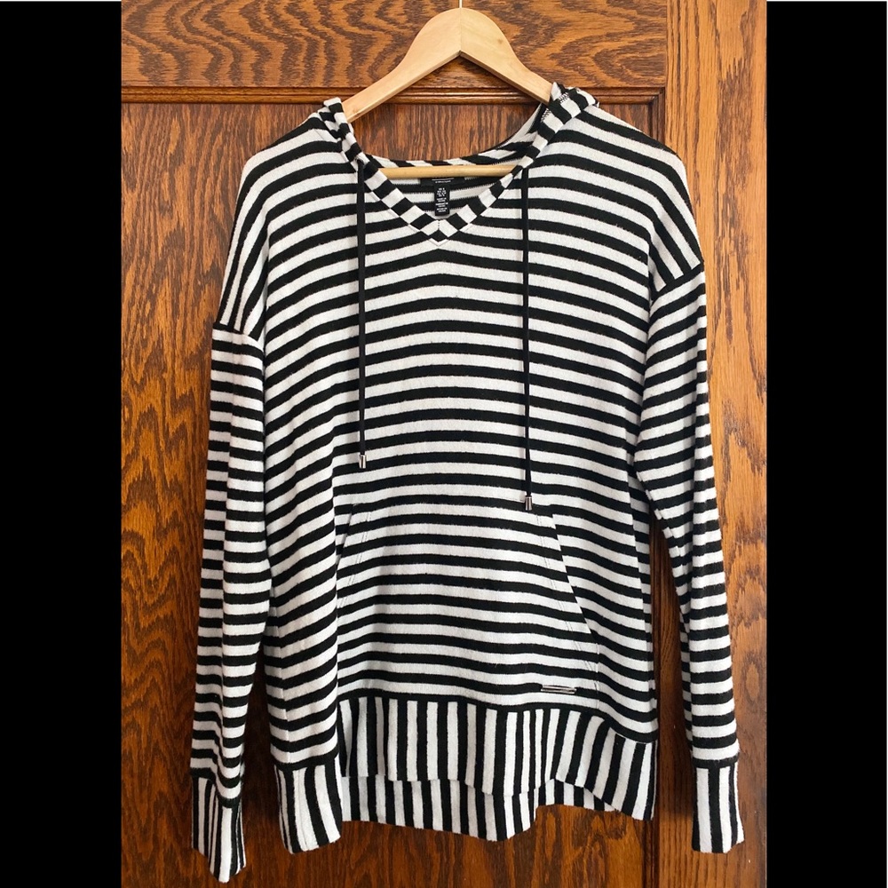 Black and white stripped knit hoodie
